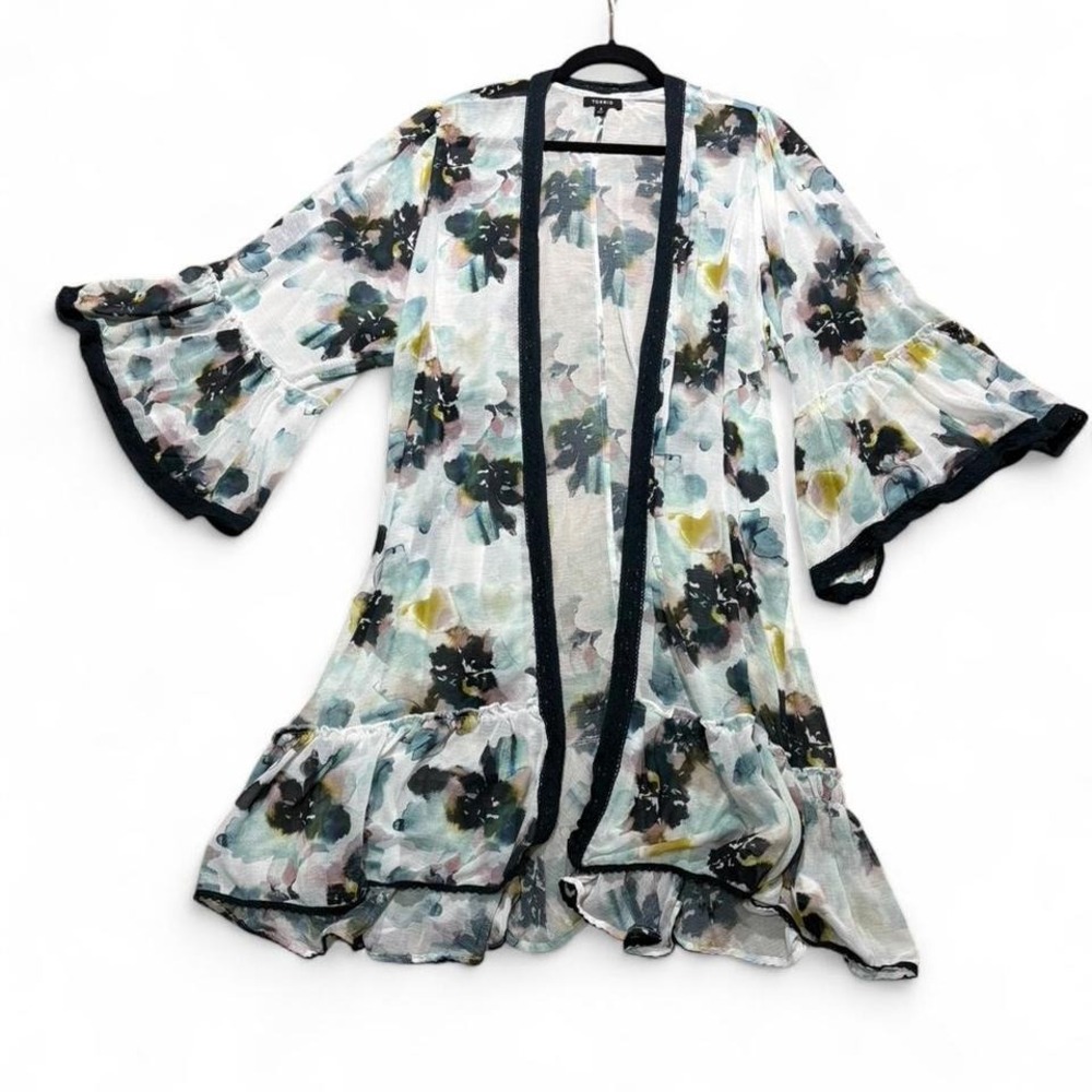 Whimsical Kimono Cover Up Sheer Floral Resort wear  bell sleeves Torrid Size 3